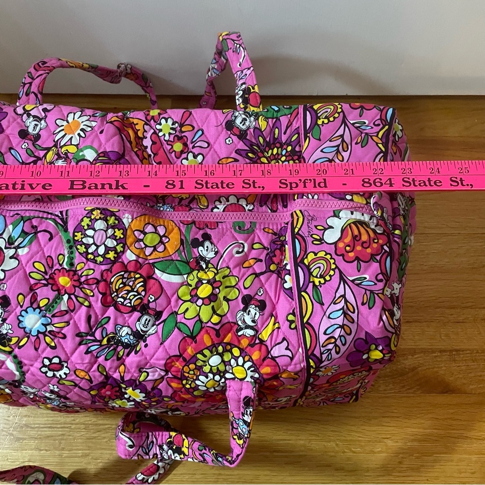 Vera Bradley Disney Parks Just Mousing Around Large Duffel Mickey Minnie Pink - Picture 6 of 10